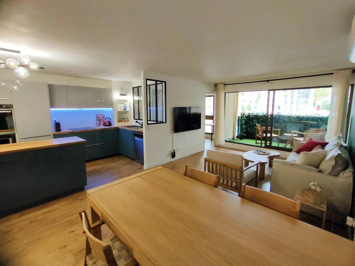 Arceaux : Charme Au Coeur Historique: Tranquillite Et Confort Appartement *