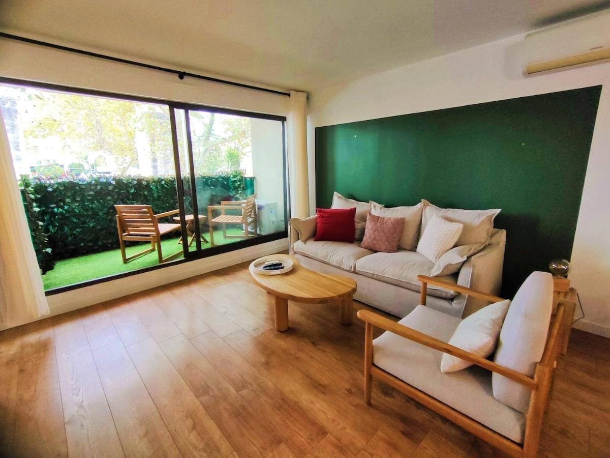 Arceaux : Charme Au Coeur Historique: Tranquillite Et Confort Appartement *